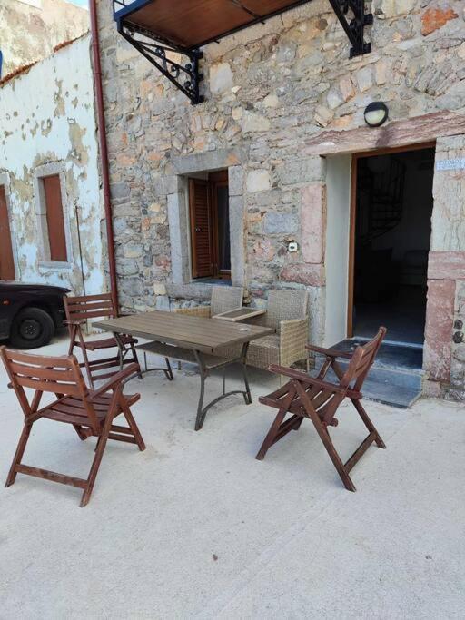Two-Storey House In Kardamyla Marmaron  ภายนอก รูปภาพ