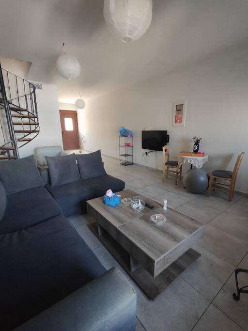 Two-Storey House In Kardamyla Marmaron  ภายนอก รูปภาพ