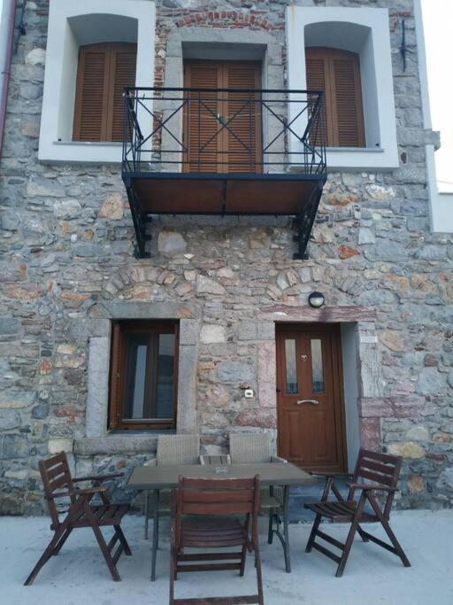 Two-Storey House In Kardamyla Marmaron  ภายนอก รูปภาพ