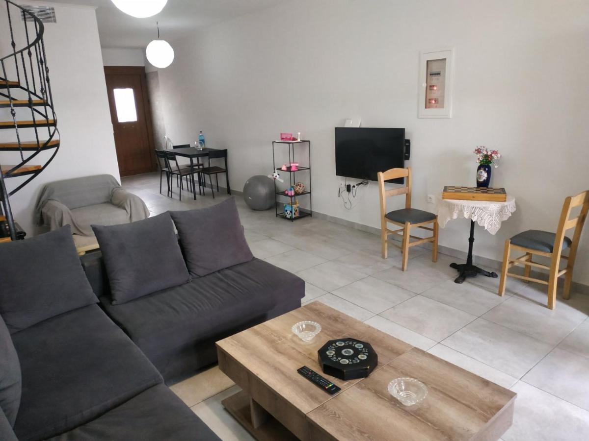 Two-Storey House In Kardamyla Marmaron  ภายนอก รูปภาพ